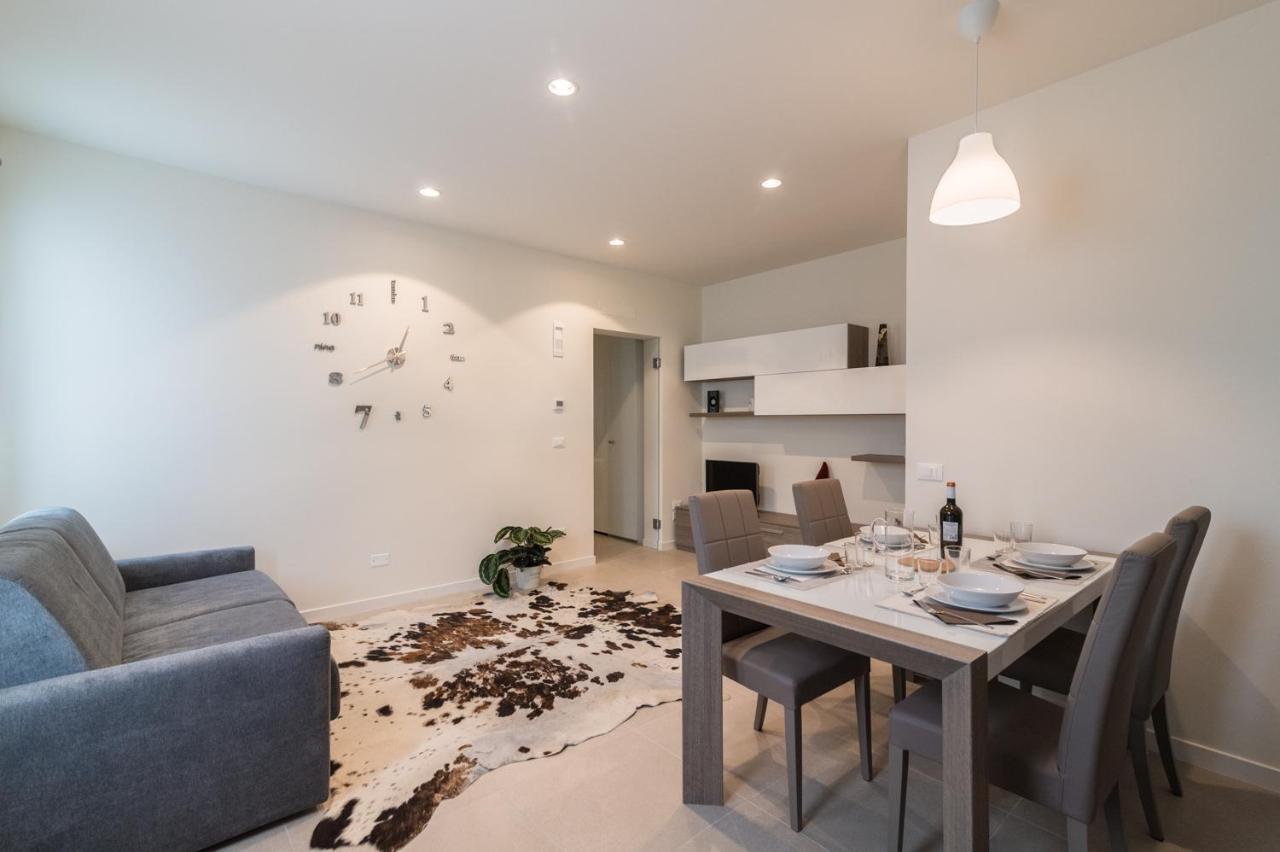 36 Apartment *